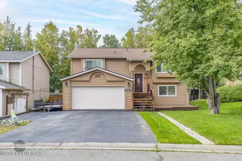 18452 Jude Island Cir, Eagle River, AK 99577