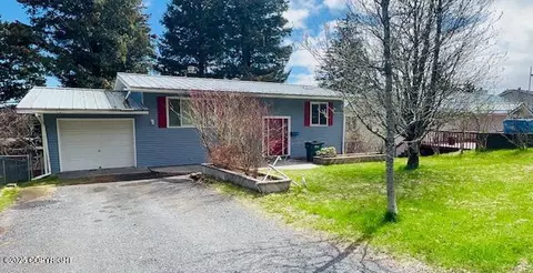 1218 Madsen Ave, Kodiak, AK 99615