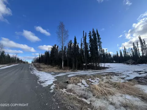 715 Riggs Ave, Soldotna, AK 99669