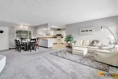 5925 Franklin Dr, Anchorage, AK 99518