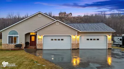 5771 E Fetlock Dr, Wasilla, AK 99654