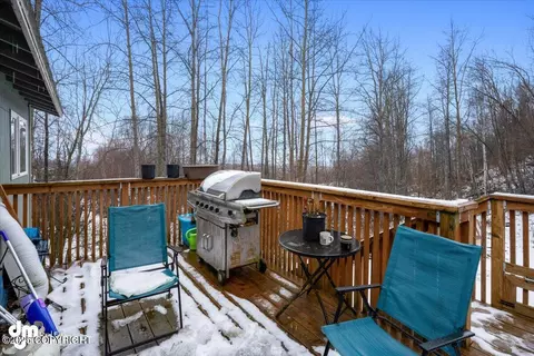 Exterior - 20501 Laughlin St, Chugiak, AK 99567 photo 2 of 8