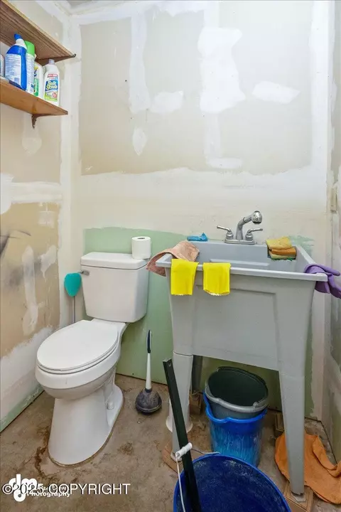Bath - 20501 Laughlin St, Chugiak, AK 99567 photo 2 of 2