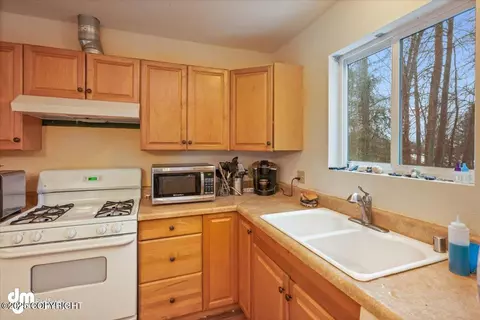 Kitchen - 20501 Laughlin St, Chugiak, AK 99567 photo 4 of 4