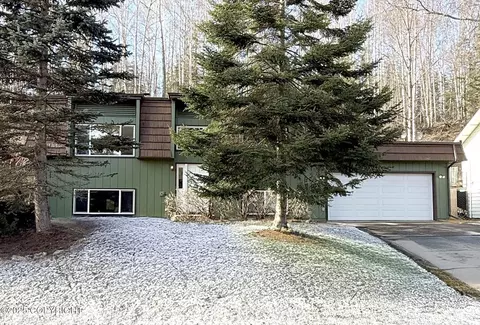 2516 Glenkerry Dr, Anchorage, AK 99504