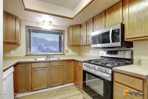 Kitchen - 18220 N Parkview Terrace Loop, Eagle River, AK 99577 photo 1 of 3