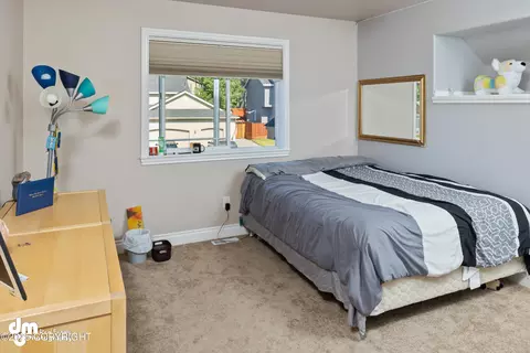 Bedroom - 16124 Rosenburg Cir, Eagle River, AK 99577 photo 2 of 4