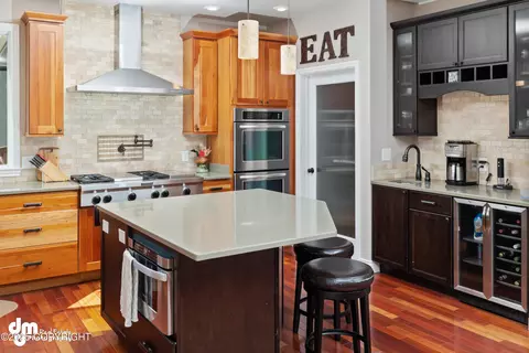 Kitchen - 16124 Rosenburg Cir, Eagle River, AK 99577 photo 2 of 3