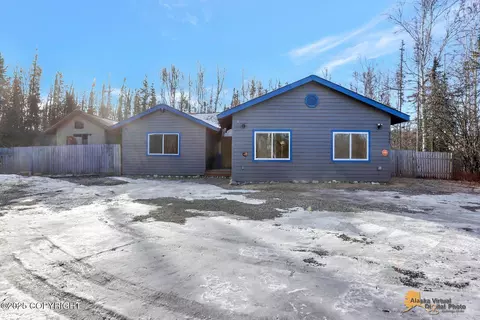 9840 W Tracy Lynn Cir, Wasilla, AK 99623