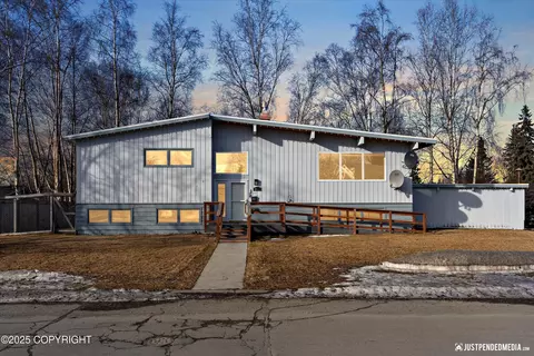 2612 Arlington Dr, Anchorage, AK 99517
