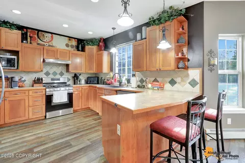 Kitchen - 21940 Judd Cir, Chugiak, AK 99567 photo 1 of 5