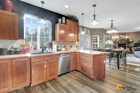 Kitchen - 21940 Judd Cir, Chugiak, AK 99567 photo 4 of 5