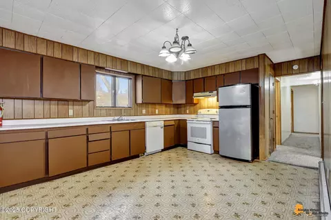 505 W 31st Ave, Anchorage, AK 99503 photo 19