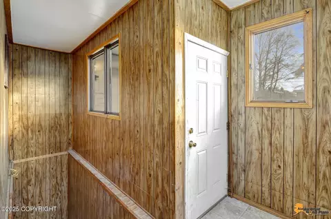 505 W 31st Ave, Anchorage, AK 99503 photo 13
