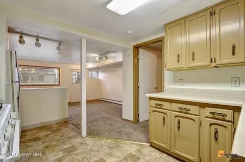 505 W 31st Ave, Anchorage, AK 99503 photo 41