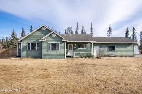35250 W Brook Dr, Soldotna, AK 99669