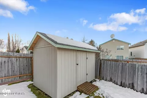 10972 Solitude Cir, Anchorage, AK 99515 photo 24