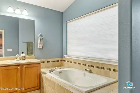 13189 Kuphaldt Dr, Eagle River, AK 99577 photo 37