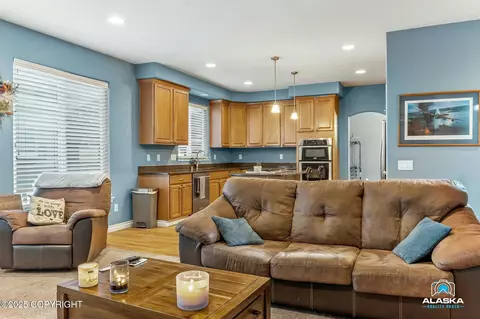 13189 Kuphaldt Dr, Eagle River, AK 99577 photo 3