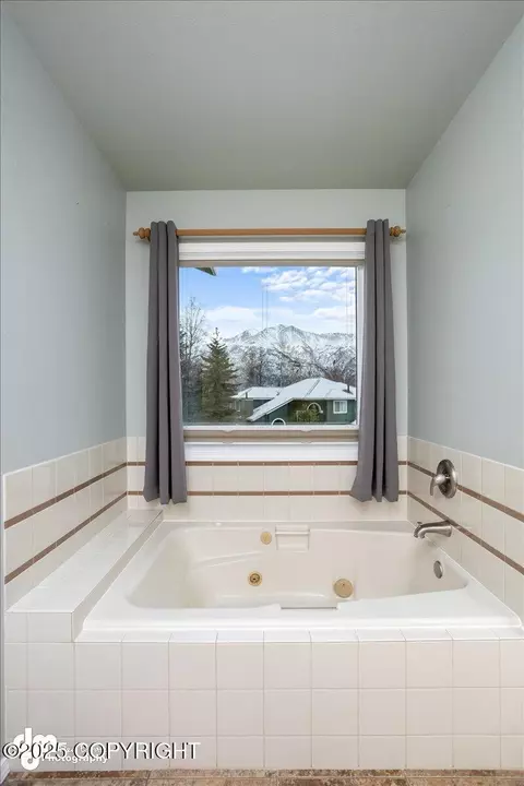 Bath - 19961 War Admiral Dr, Eagle River, AK 99577 photo 7 of 19