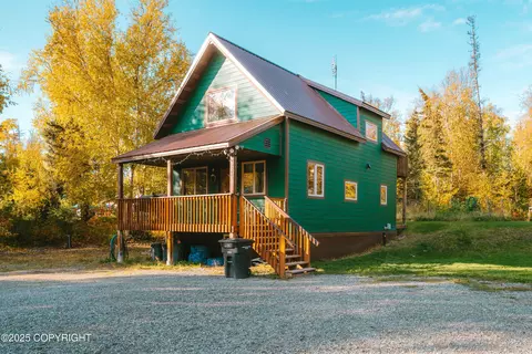 5865 E Wolverine Ave, Wasilla, AK 99654