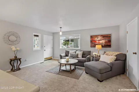 7701 Pleasure View Cir, Anchorage, AK 99507
