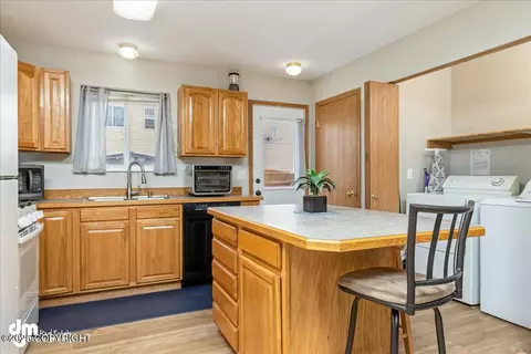 5563 Alora Loop # 18, Anchorage, AK 99504 photo 11