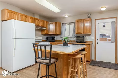 5563 Alora Loop # 18, Anchorage, AK 99504 photo 10
