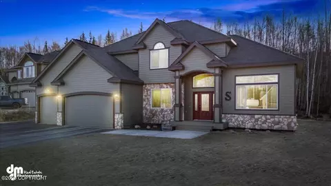 5252 E Beak Cir, Wasilla, AK 99654