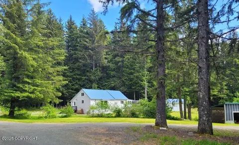 38 Helms Loop Spur, Haines, AK 99827