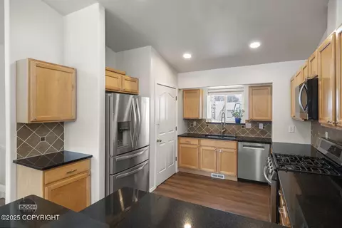 16711 Theodore Dr, Eagle River, AK 99577 photo 7
