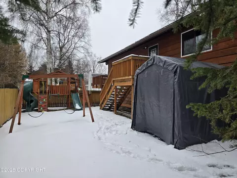 Exterior - 910 Lighthouse Ct, Anchorage, AK 99515 photo 5 of 8