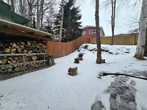 Exterior - 910 Lighthouse Ct, Anchorage, AK 99515 photo 2 of 8