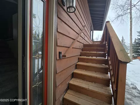 Exterior - 910 Lighthouse Ct, Anchorage, AK 99515 photo 1 of 8