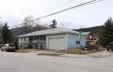 1103 Main St, Skagway, AK 99840