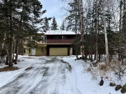 10331 Schneiter Dr, Anchorage, AK 99507