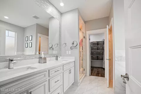 Bath - 9991 E Ortner Loop, Palmer, AK 99645 photo 1 of 7
