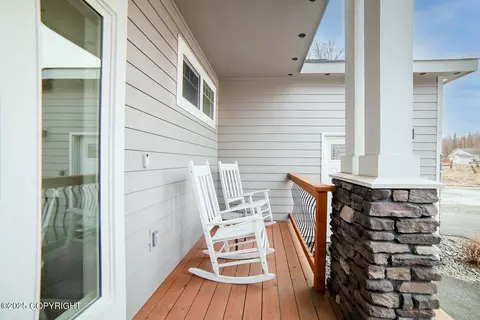 Exterior - 9991 E Ortner Loop, Palmer, AK 99645 photo 2 of 2