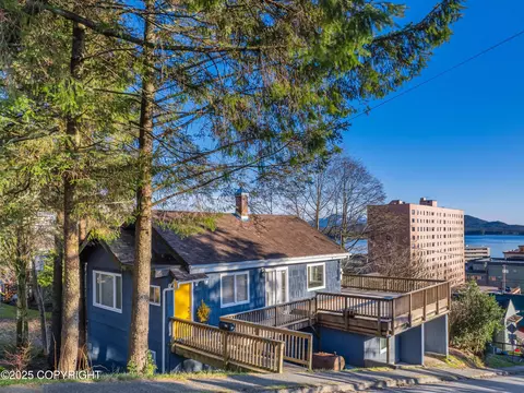 228 Washington St, Ketchikan, AK 99901