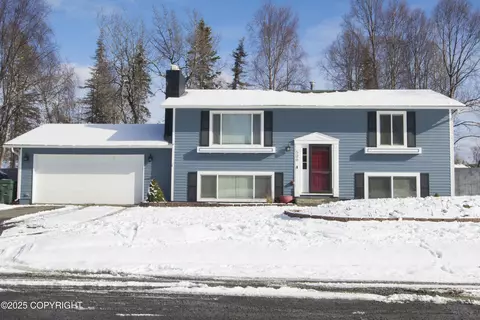 506 Hemlock Ave, Kenai, AK 99611