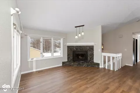 Living - 2140 Colony Loop, Anchorage, AK 99507 photo 3 of 6