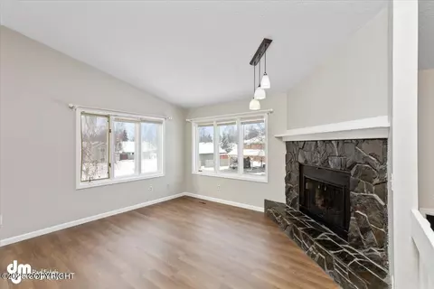 Living - 2140 Colony Loop, Anchorage, AK 99507 photo 2 of 6
