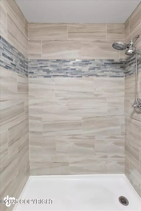 Bath - 2140 Colony Loop, Anchorage, AK 99507 photo 2 of 5