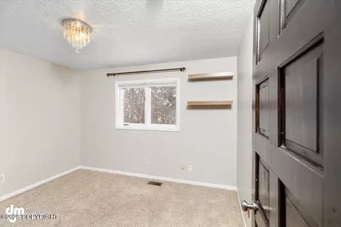 Bedroom - 2140 Colony Loop, Anchorage, AK 99507 photo 4 of 6