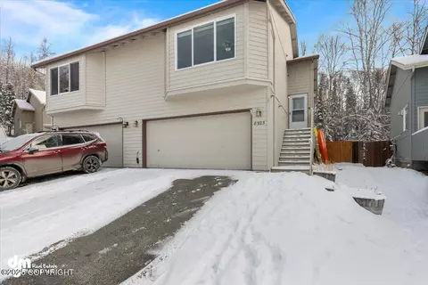 8923 Eagle Place Loop # 17, Eagle River, AK 99577