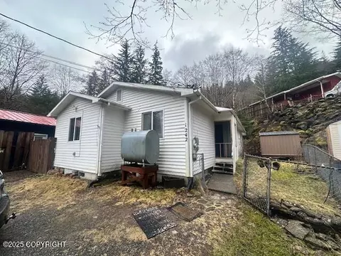 1242 Ketchikan Lakes Rd, Ketchikan, AK 99901