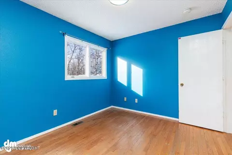 Bedroom - 5501 E 34th Ave, Anchorage, AK 99504 photo 1 of 1