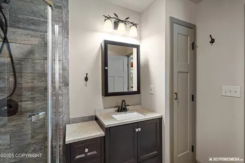 Bath - 21427 River Park Dr, Eagle River, AK 99577 photo 6 of 6