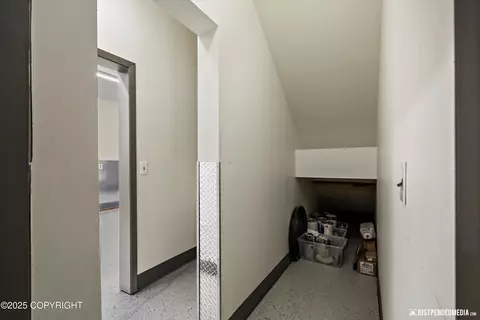 Entry Way - 21427 River Park Dr, Eagle River, AK 99577 photo 3 of 4