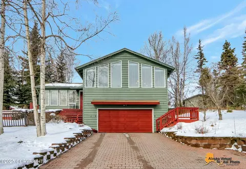 8240 Summerset Dr, Anchorage, AK 99518